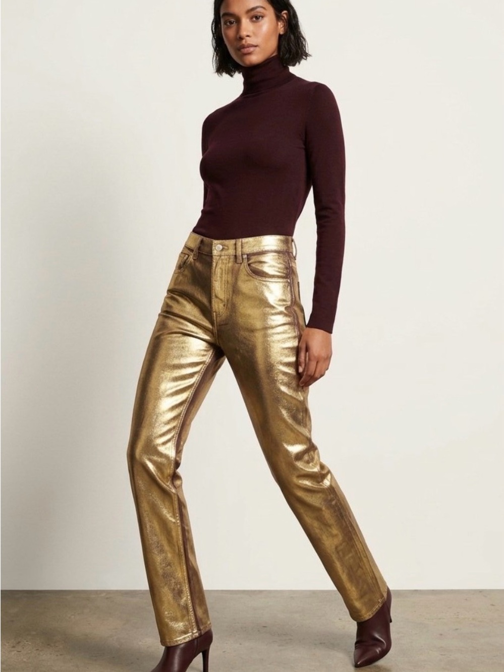 Liu Jo Women's Gold Metallic Mid Rise Straight Leg 5-Pocket Jeans
Sz28 NWOT